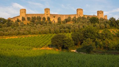 Walled Medieval Town, Monteriggioni, Italy by Unbekannt Unbekannt